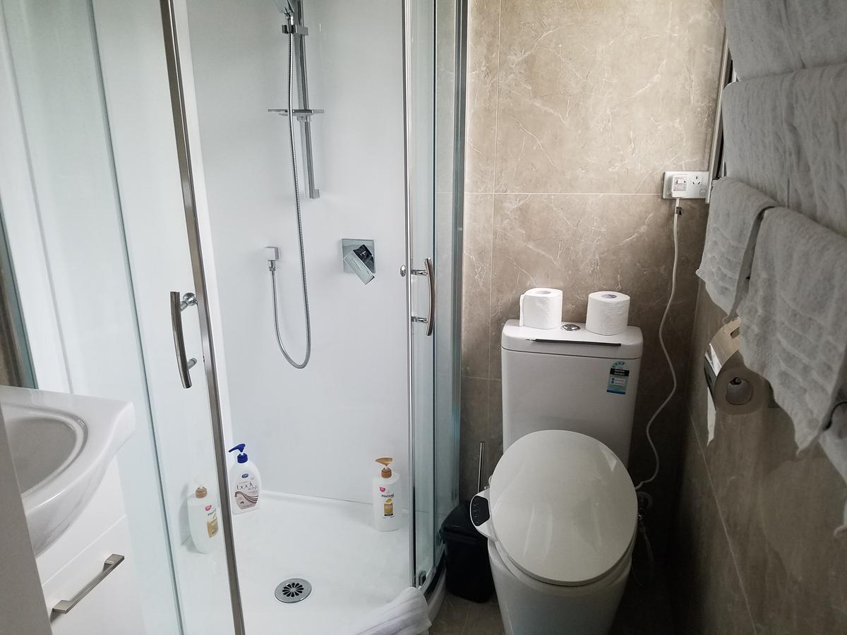 New Smart Home Nearby Plaza Оукланд Екстериор снимка