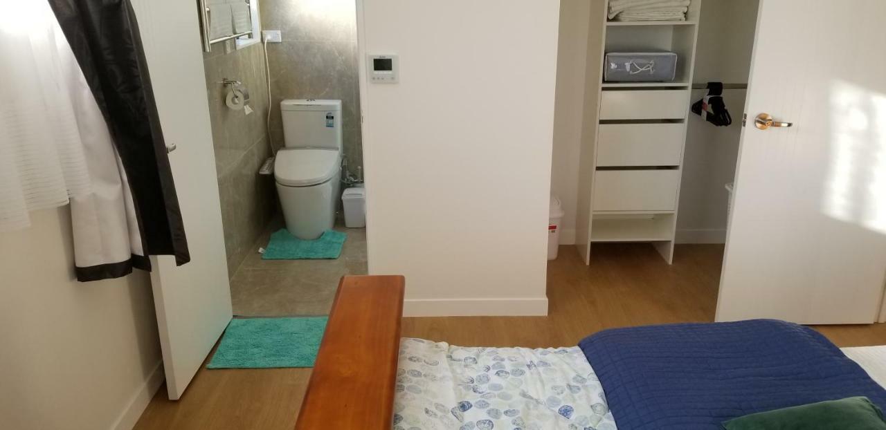 New Smart Home Nearby Plaza Оукланд Екстериор снимка